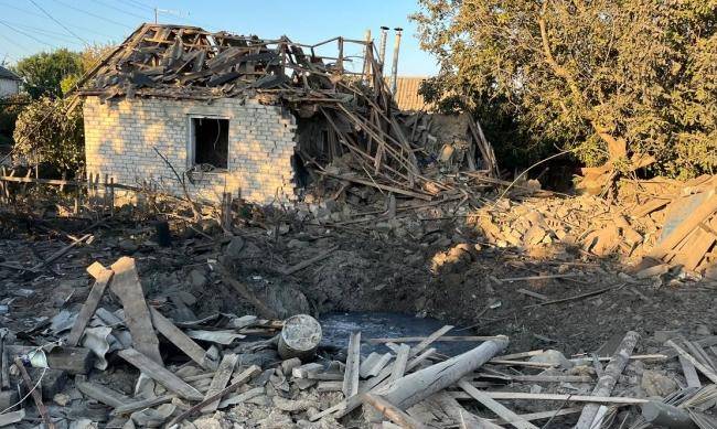 Під ударом: від ворожих ракет загинули жителі села в Запорізькому районі фото