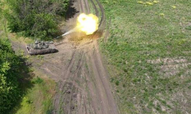 Сили оборони України продовжують ведення  наступальної операції на Бахмутському та Мелітопольському напрямках фото
