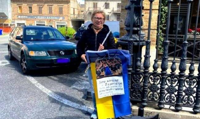 Служила Україні: запорізька флейтистка в Італії пропагувала національну культуру і виступала в концертах на підтримку ЗСУ  фото