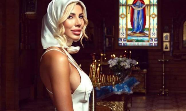 “Бідні священники”: ексзаступниця голови Запорізької ОВА епатувала мережу сексі-луком у церкві фото