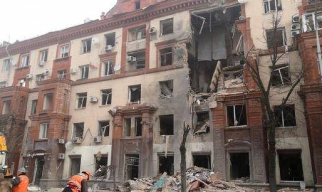 Існує загроза обвалу: як виглядає будинок у Запоріжжі, в який вночі влучила ракета фото