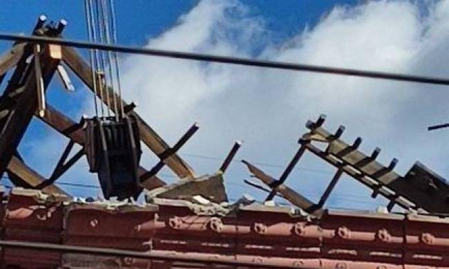 У Запоріжжі завершені стабілізаційні роботи на зруйнованому ворожою ракетою будинку фото