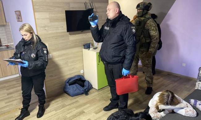 У Запоріжжі три жінки налагодили «секс-бізнес» фото