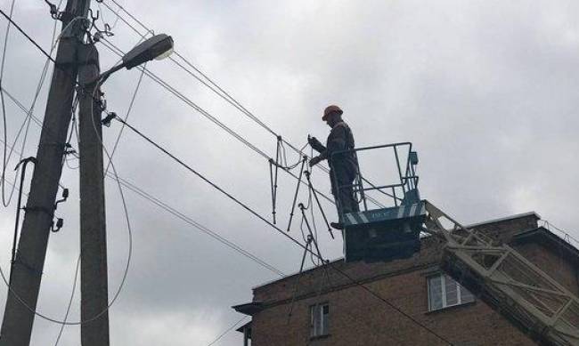 У Запорізькій області без електропостачання залишаються майже 26 тисяч споживачів фото
