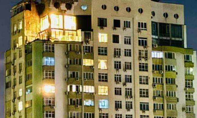 Відомий ведучий показав свою вщент зруйновану квартиру внаслідок нічної атаки на Київ  фото