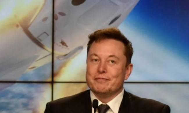 Черговий скандал. Працівників SpaceX звільнили за критику сексистських заяв Маска фото