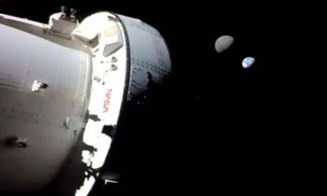 NASA відклала першу пілотовану місію Artemis на Місяць. Не встигає розвязати проблеми фото
