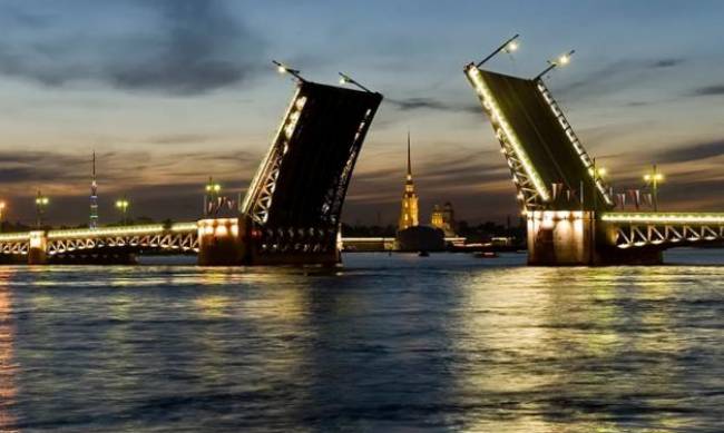 Дрони ГУР атакували нафтовий термінал росіян, є влучання фото