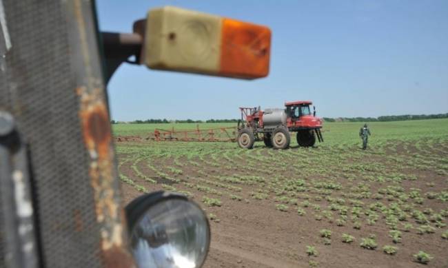 На окупованій частині Запорізької області ворог погрожує вилучити сільгосптехніку у фермерів - ЦНС фото