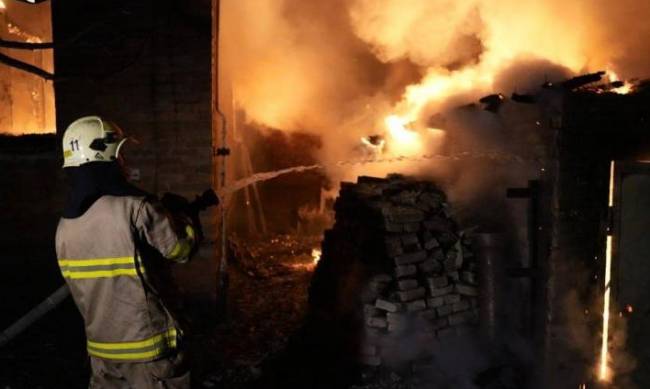 Згоріли заживо: у Харкові внаслідок атаки безпілотників загинули прокурорка з родиною і подружжя фото