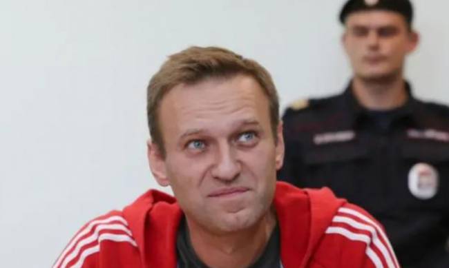 Російська влада повідомила про смерть Навального в колонії фото