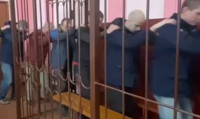 Пострадавших среди мирных граждан нет. «Верховный суд ДНР» приговорил 10 бойцов «Азова» к длительному лишению свободы  фото