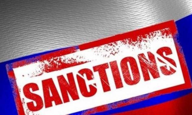 Чому деградували українські санкції? фото
