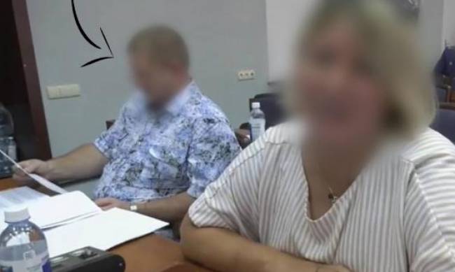 Правоохоронці повідомили про підозру вчителю, який перейшов на бік ворога в окупованому Бердянську та став “депутатом” фото