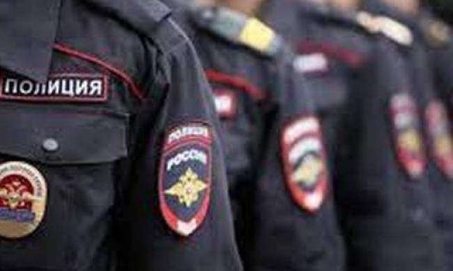 Собирают персональные данные о жильцах:  полиция начала массовый обход квартир в Москве и области  фото