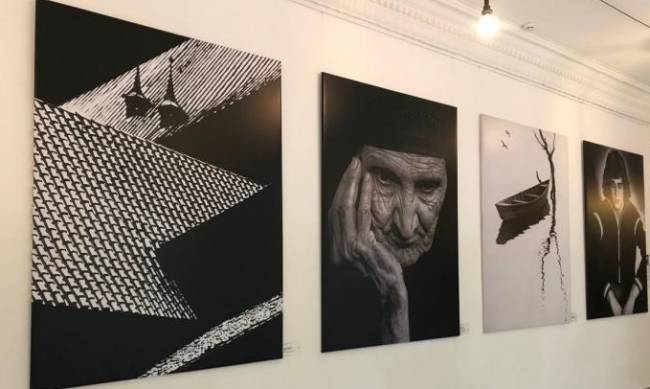 На світовому рівні: у Запоріжжі відкрили вражаючу виставку знакових світлин фото
