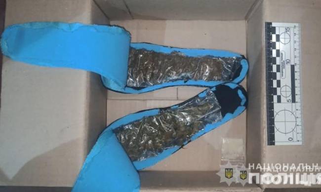 У Запоріжжі адвокат намагався передати наркотики ув’язненому «кримінальному авторитету» фото