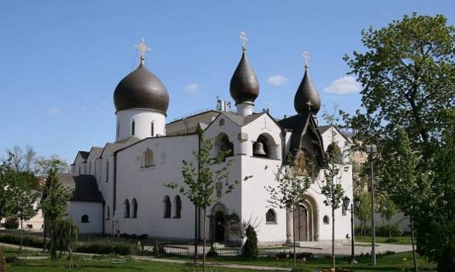 Бес попутал: главный бухгалтер женского монастыря  опустошила его казну на 26 с лишним миллионов рублей   фото