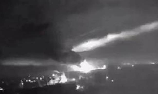 Погибли военные и повреждены установки ПВО:   по  Крыму снова нанесен прицельный ракетный удар фото