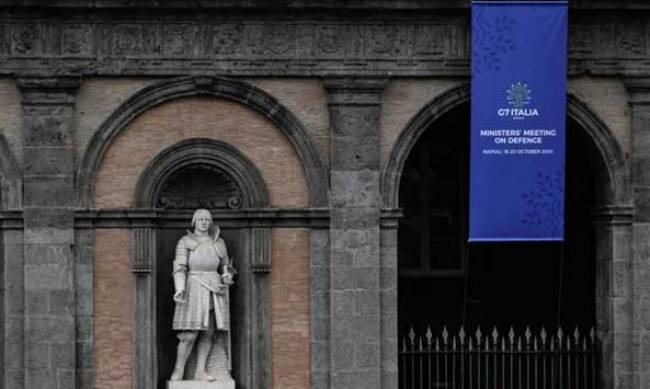 Країни G7 узгодили виділення Україні кредит на $50 млрд із заморожених російських активів фото