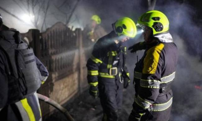 Вечірній обстріл Запоріжжя: пожежа, пошкодження та тисячі абонентів без світла фото