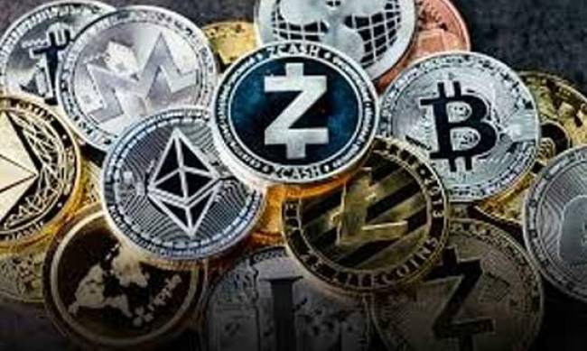 Лучшие криптобиржи для автоматических инвестиций в криптовалюту в 2025 году фото