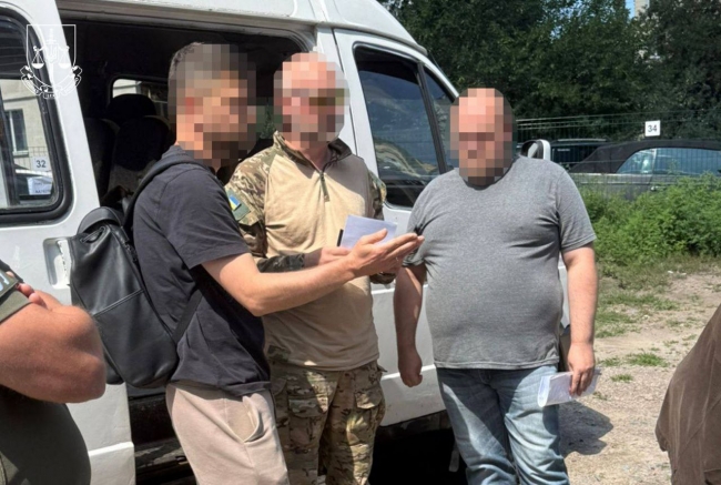 В Україні викрили схему уникнення мобілізації за допомогою підроблених медичних документів фото