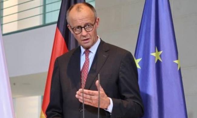 США готові долучитися до безпекових гарантій для України — Мерц фото