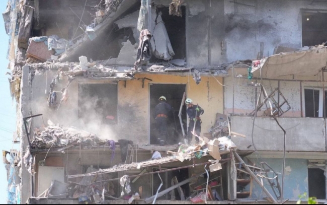 Масований обстріл Запоріжжя: є постраждалі та пошкоджене житло фото