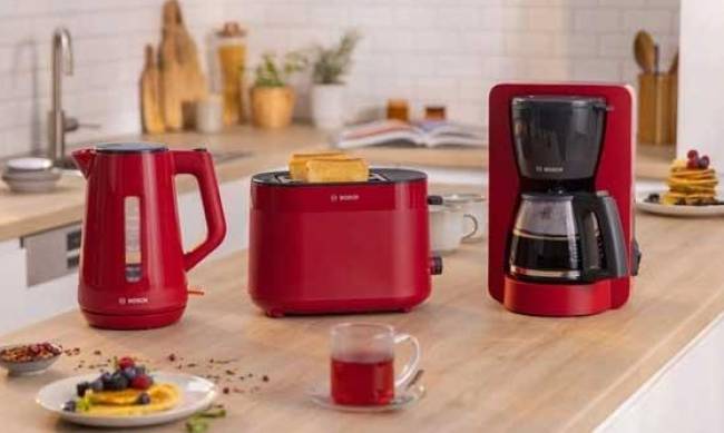 Звичайний чайник чи «розумний» – що справді варте ваших грошей фото