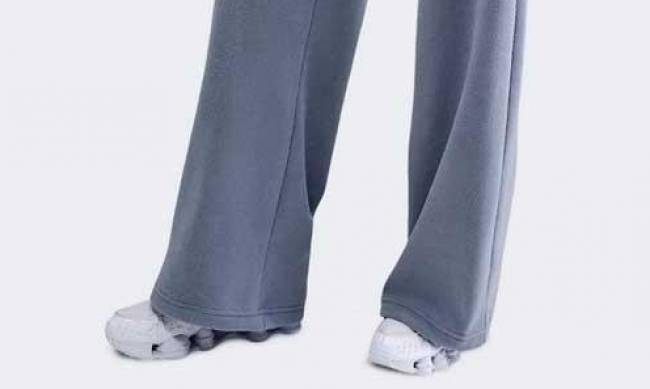 Як знайти свої ідеальні кросівки на розпродажі фото